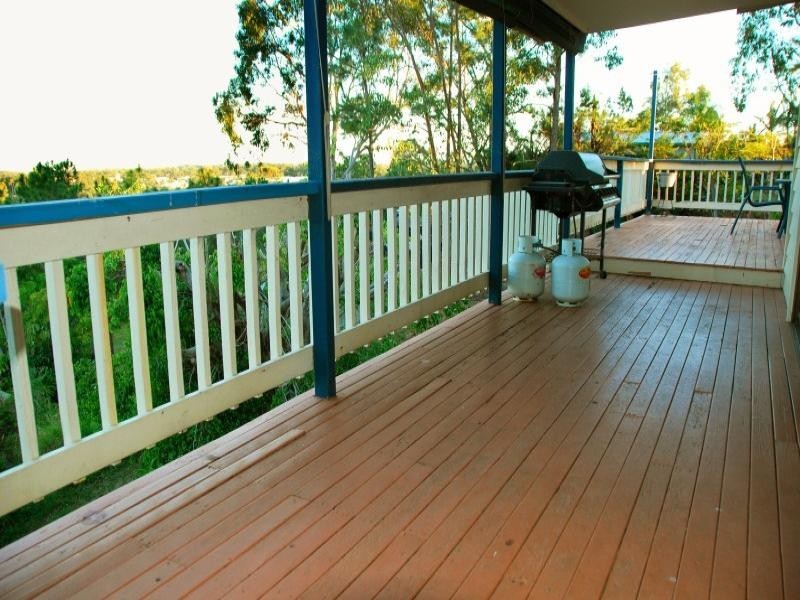 40 Uplands Drive, Parkwood QLD 4214