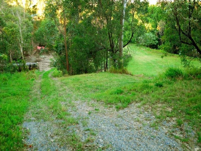 40 Uplands Drive, Parkwood QLD 4214