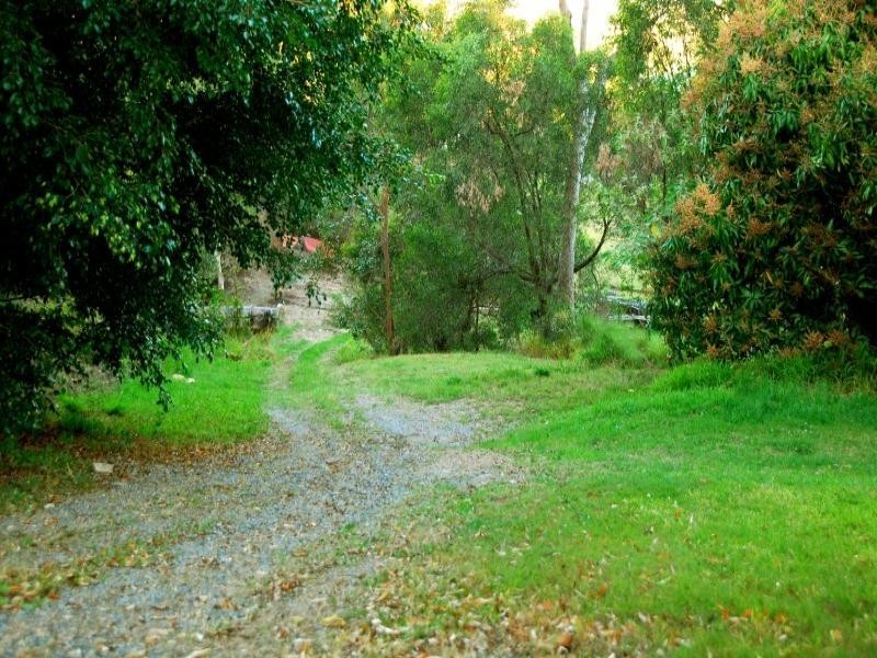40 Uplands Drive, Parkwood QLD 4214
