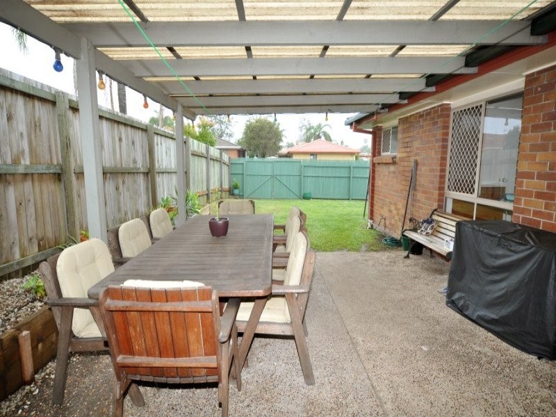 1/2 Galaxy Court, Labrador QLD 4215