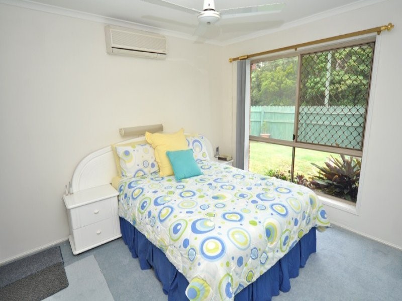 1/2 Galaxy Court, Labrador QLD 4215