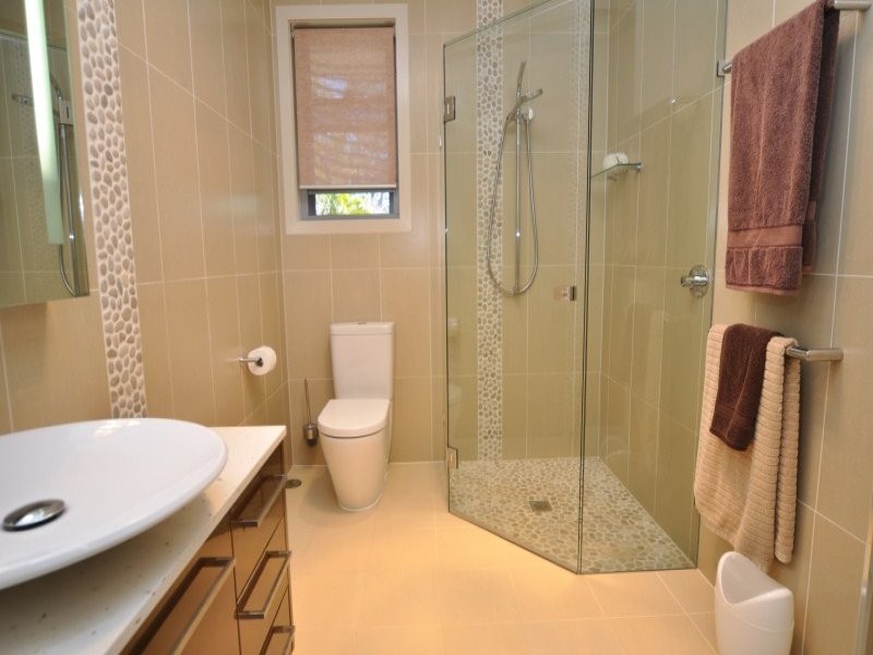 11 Uplands Drive, Parkwood QLD 4214