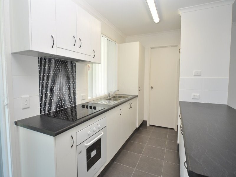 2/25 McMillan Street, Labrador QLD 4215