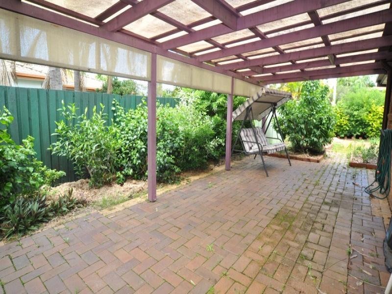 1/185 Olsen Avenue, Labrador QLD 4215