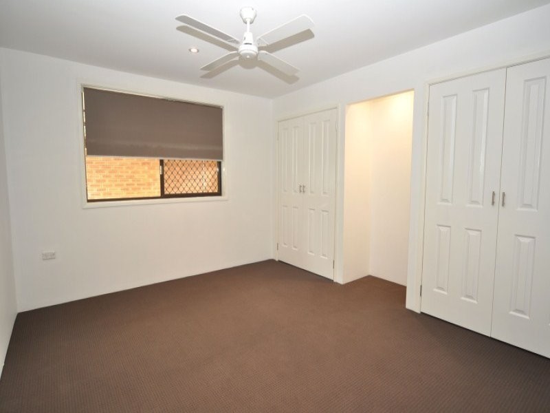2/40 Broad Street, Labrador QLD 4215