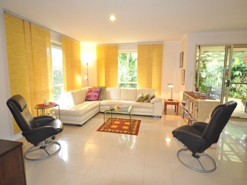 3/154 Central Street, Labrador QLD 4215