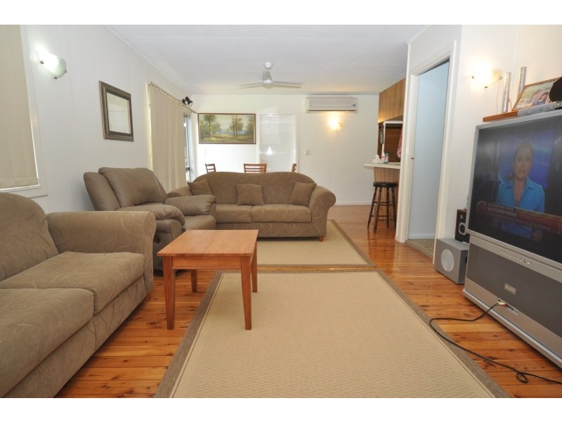 71 Nalkari Street, Coombabah QLD 4216