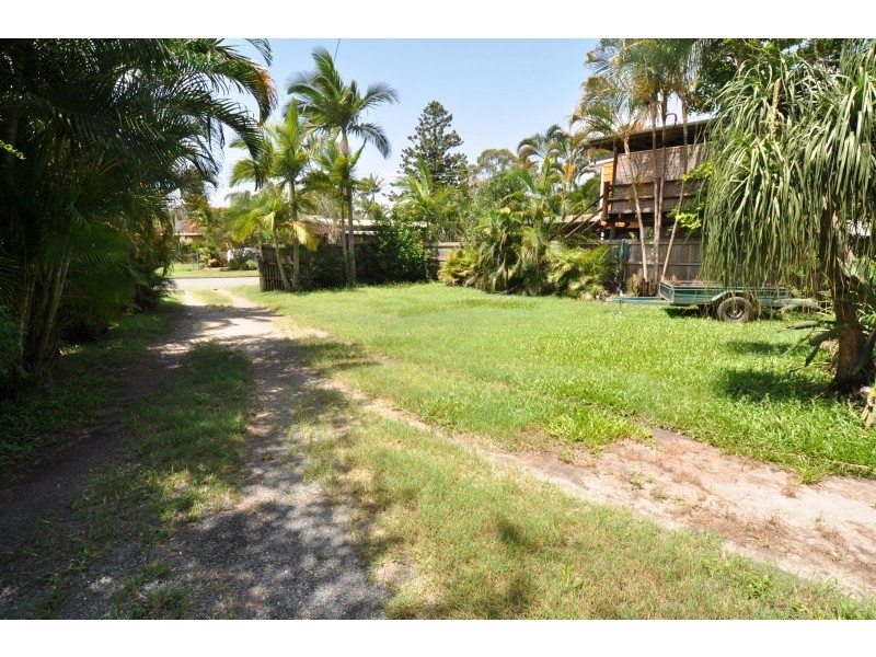 71 Nalkari Street, Coombabah QLD 4216