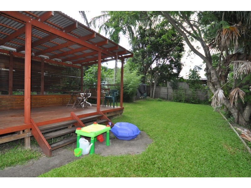 20 Sydney Street, Labrador QLD 4215