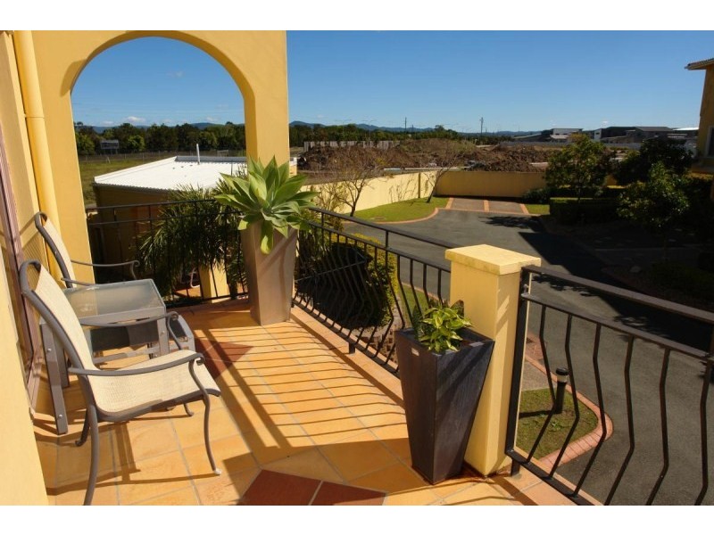 12/14 Pendraat Parade, Hope Island QLD 4212