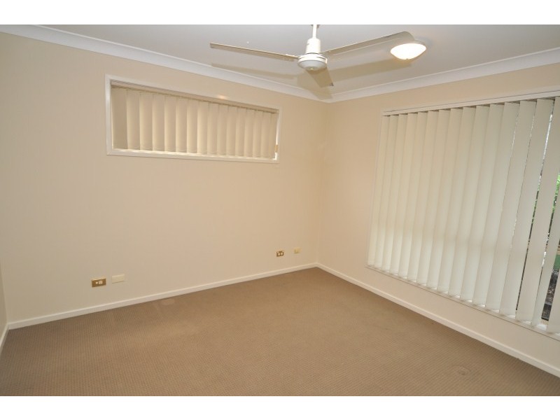 8/167 Central Street, Labrador QLD 4215