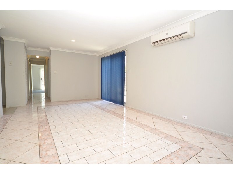 2/20 Freeman Street, Labrador QLD 4215