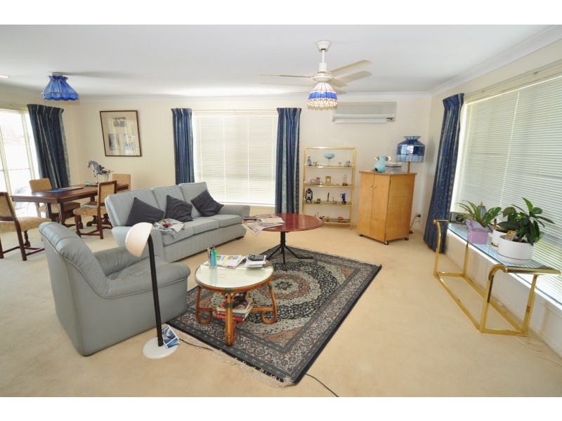 38 Tiger Drive, Arundel QLD 4214