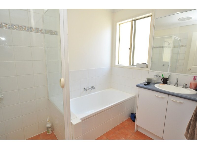 38 Tiger Drive, Arundel QLD 4214