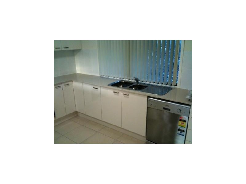 83 Tamworth Drive, Helensvale QLD 4212