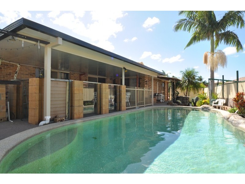 4 Gosford Court, Helensvale QLD 4212