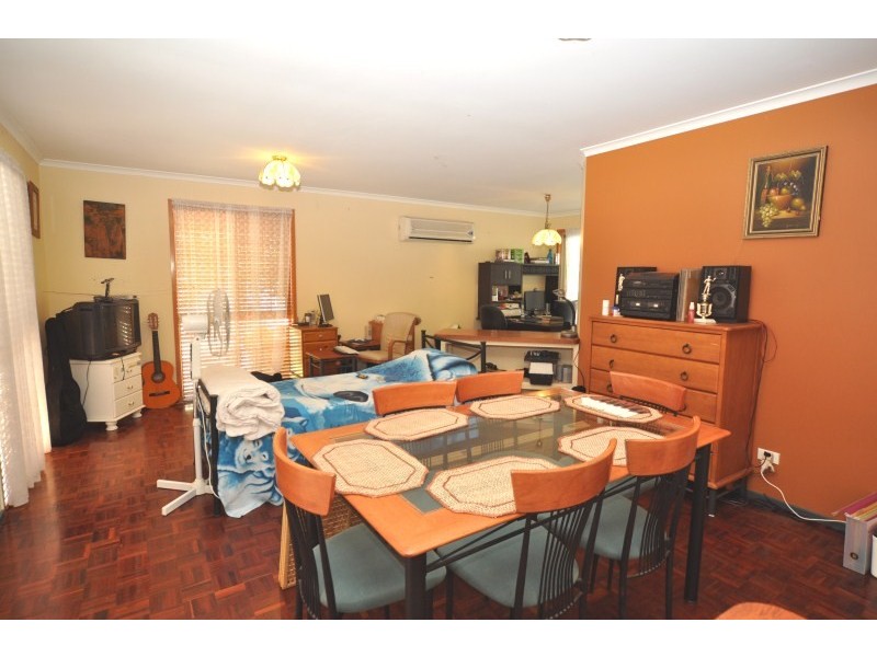 4 Gosford Court, Helensvale QLD 4212