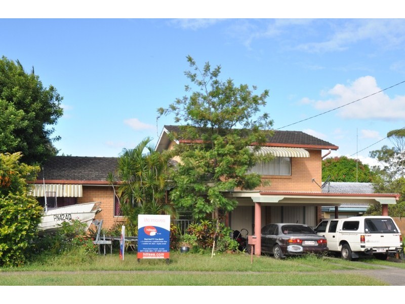19 Ashbourne Terrace, Biggera Waters QLD 4216