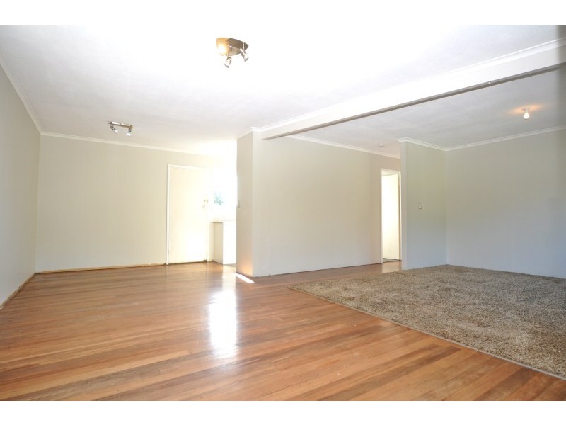 18 Hocking Street, Arundel QLD 4214