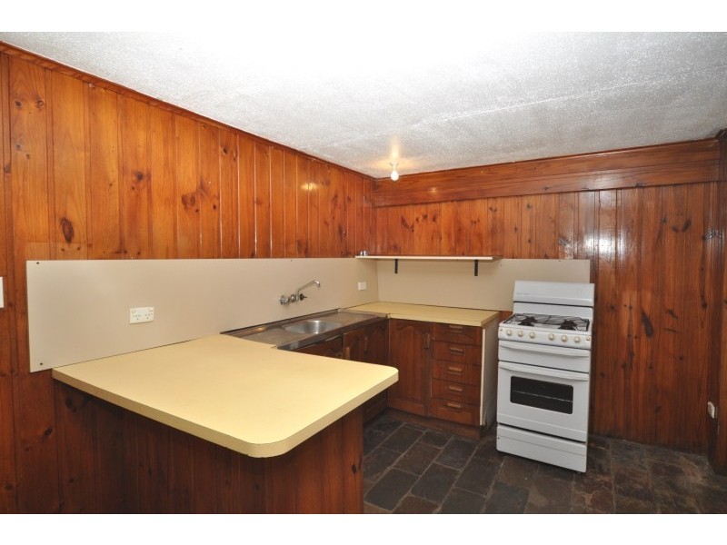18 Hocking Street, Arundel QLD 4214