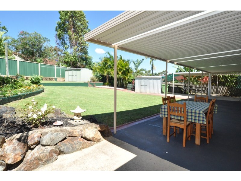 11 Lyons Court, Arundel QLD 4214