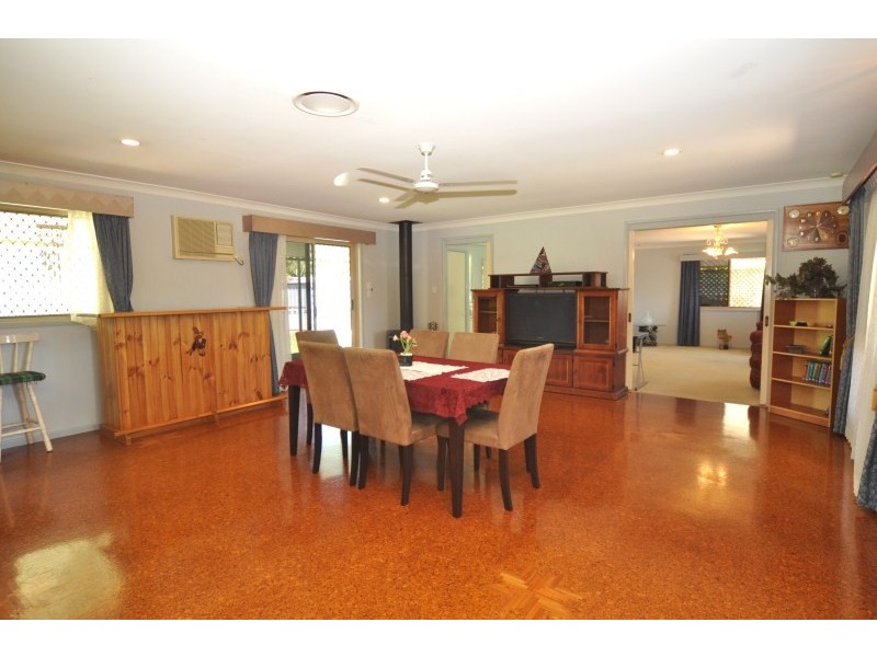 11 Lyons Court, Arundel QLD 4214