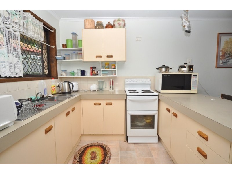 2/20 Botanical Drive, Labrador QLD 4215