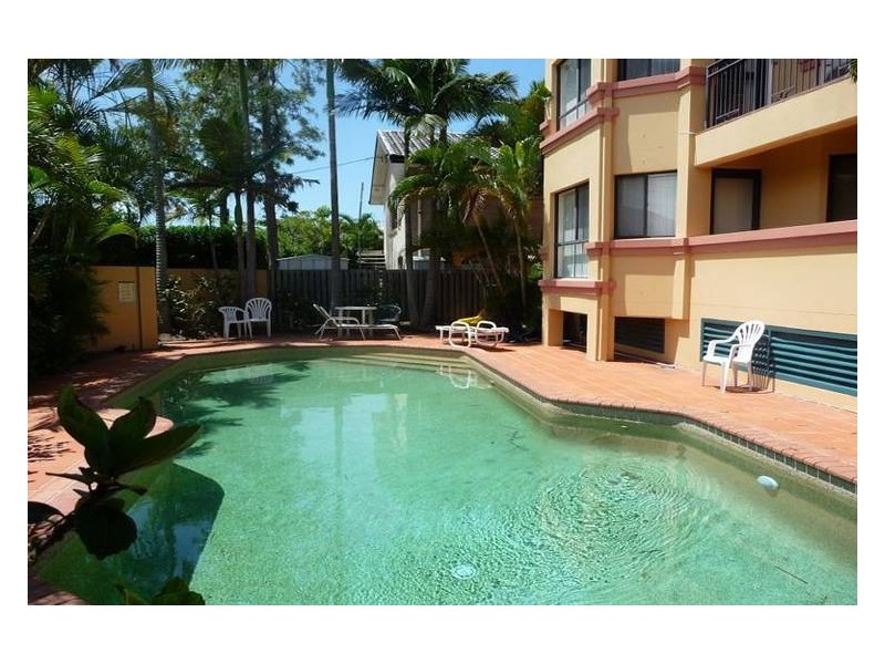 5/2 Madang Crescent, Runaway Bay QLD 4216