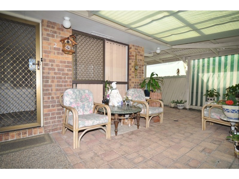 2/3 Jessica Court, Arundel QLD 4214