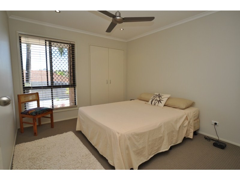 1/7 Jean Street, Labrador QLD 4215