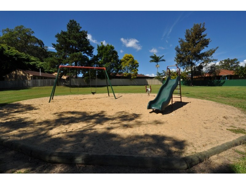 1/7 Jean Street, Labrador QLD 4215