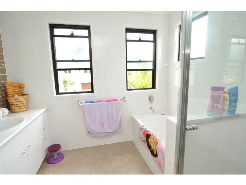 368 Pine Ridge Road, Coombabah QLD 4216