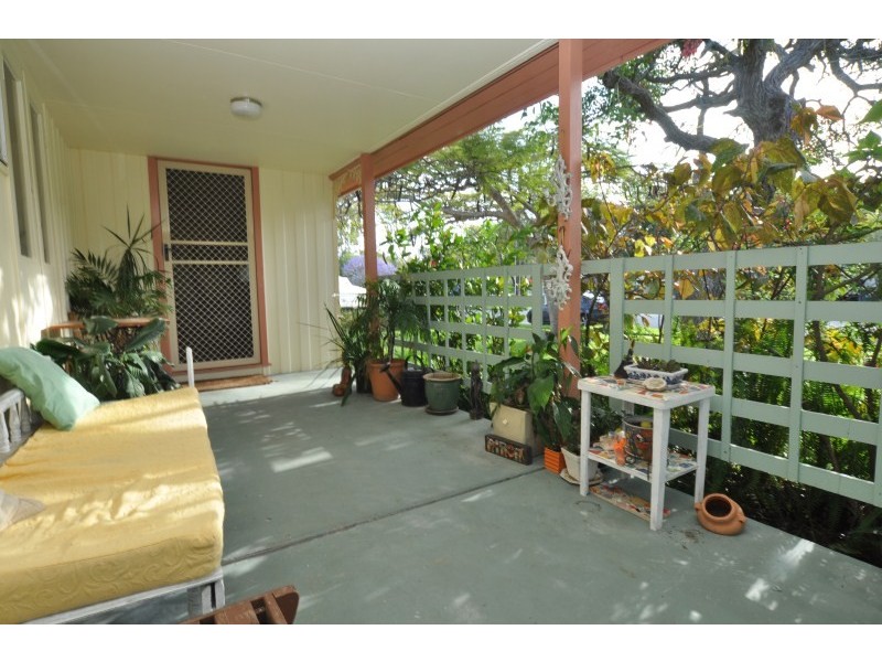 17 Harris Street, Labrador QLD 4215