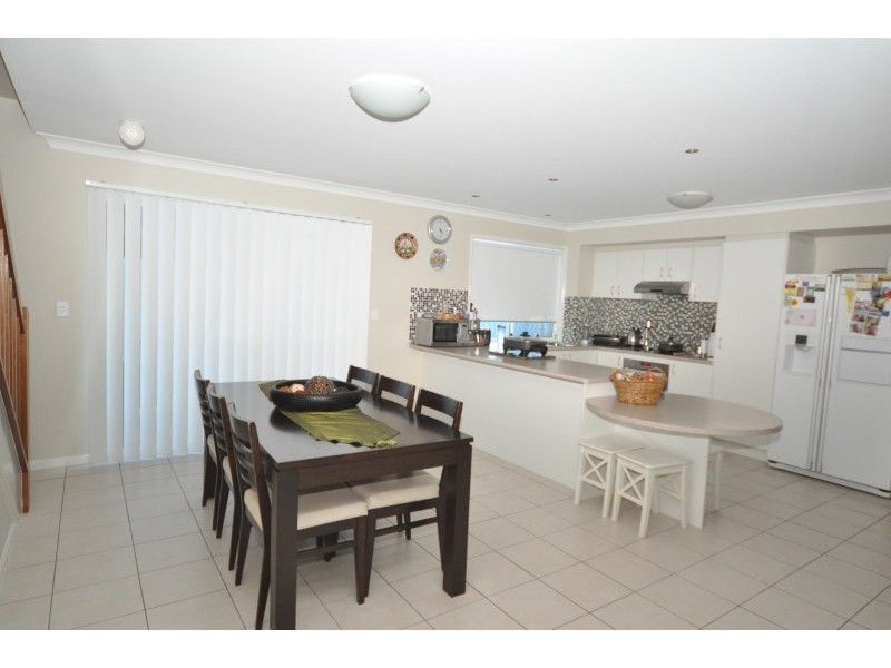 2/33 Buchanan Circuit, Oxenford QLD 4210