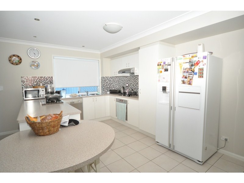 2/33 Buchanan Circuit, Oxenford QLD 4210