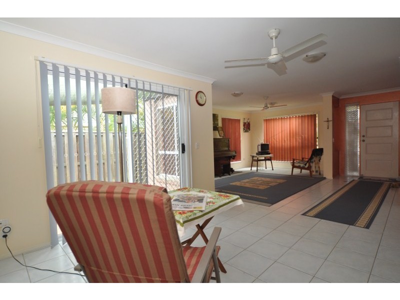 26 Madasin Close, Arundel QLD 4214
