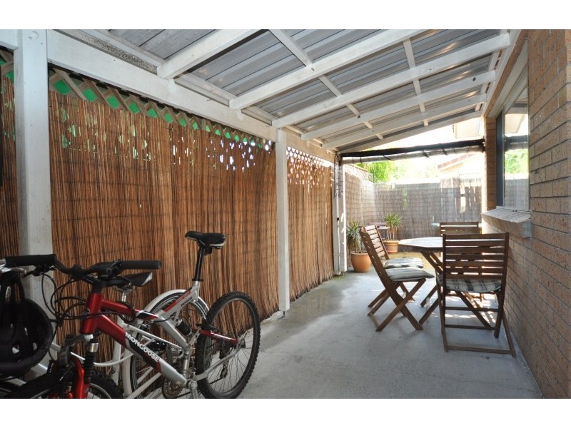 2/3 Coventry Court, Labrador QLD 4215