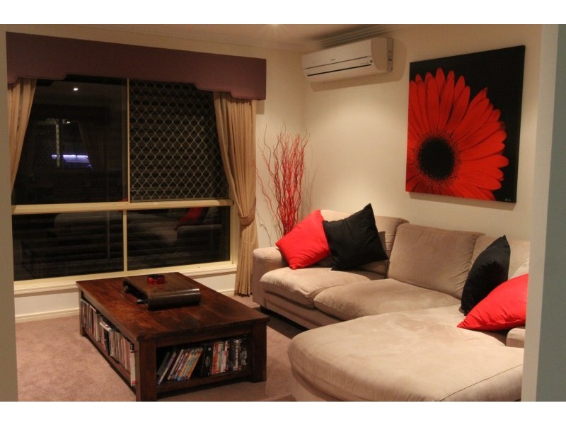 43 Morfantaine Terrace, Parkwood QLD 4214