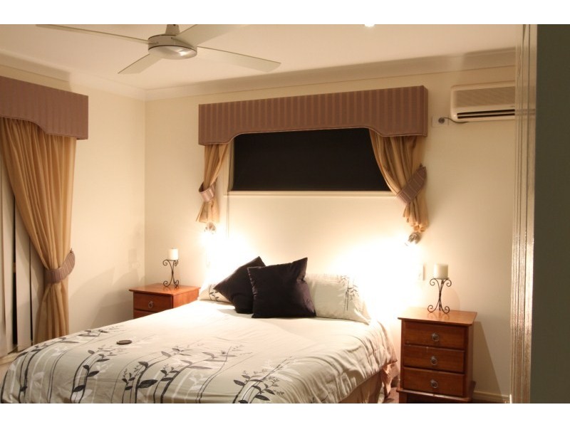 43 Morfantaine Terrace, Parkwood QLD 4214