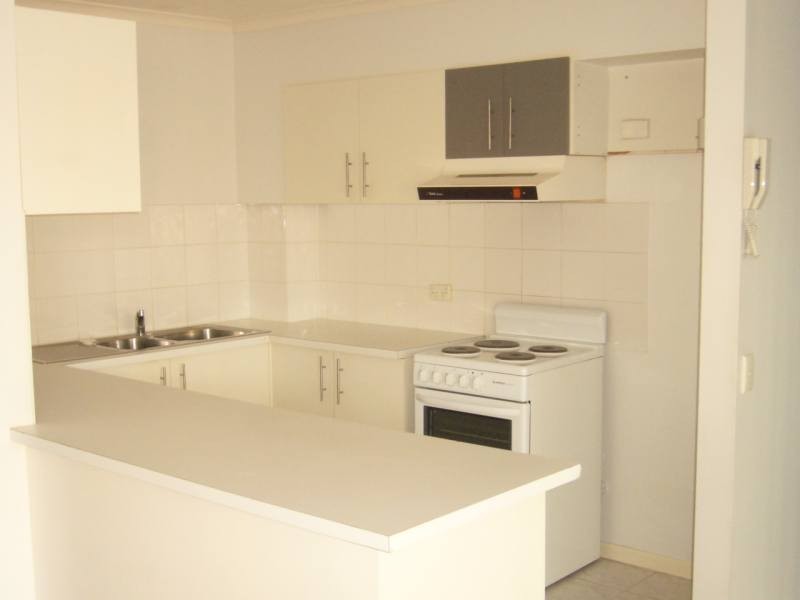 23-162 Frank Street, Labrador QLD 4215