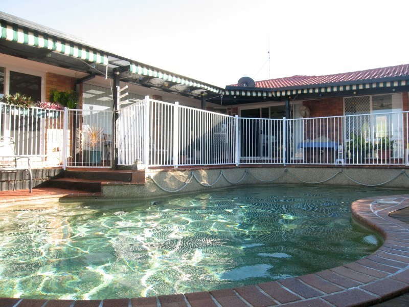 2 Rebbechi Court, Parkwood QLD 4214