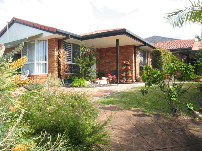 2 Rebbechi Court, Parkwood QLD 4214