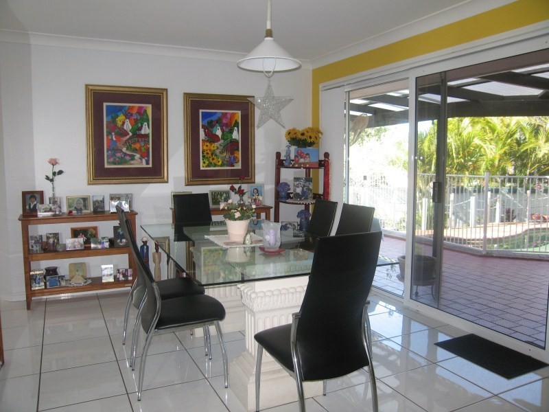 2 Rebbechi Court, Parkwood QLD 4214