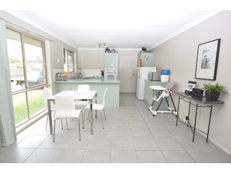2/20 Coventry Court, Labrador QLD 4215