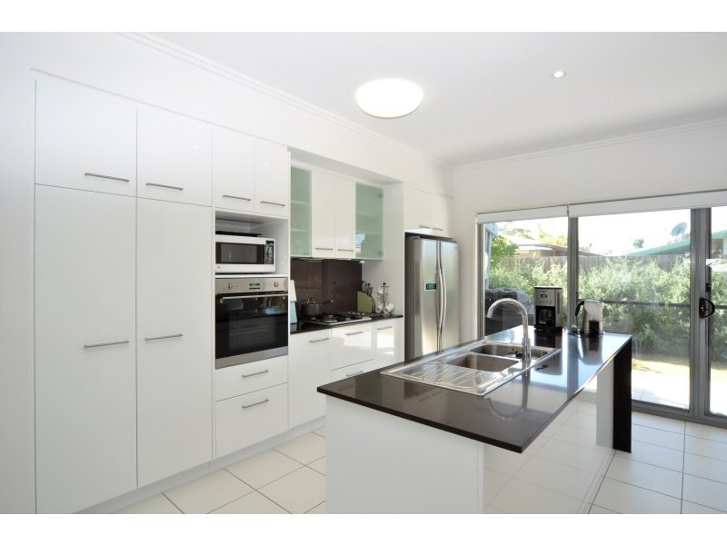 33/1 Manacor Place, Coombabah QLD 4216