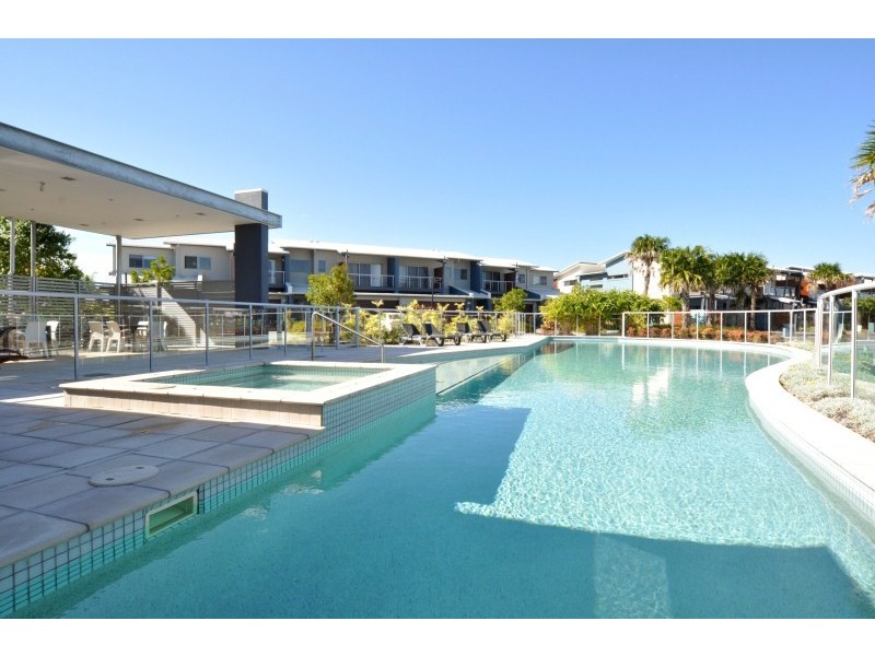 33/1 Manacor Place, Coombabah QLD 4216