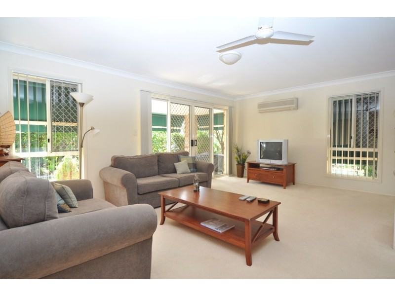 6/218 Central Street, Labrador QLD 4215