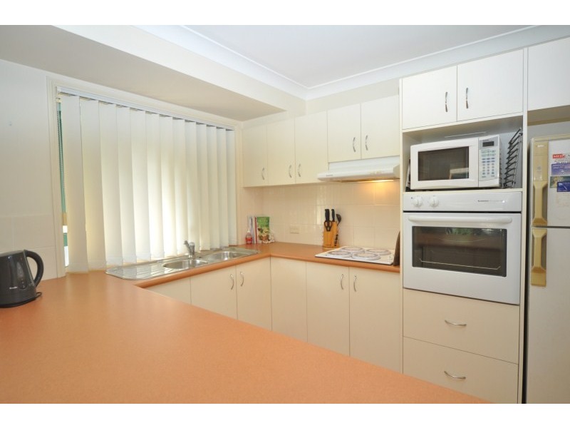 6/218 Central Street, Labrador QLD 4215