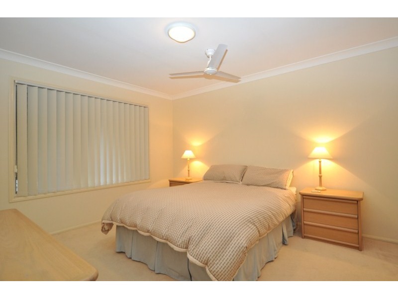 6/218 Central Street, Labrador QLD 4215