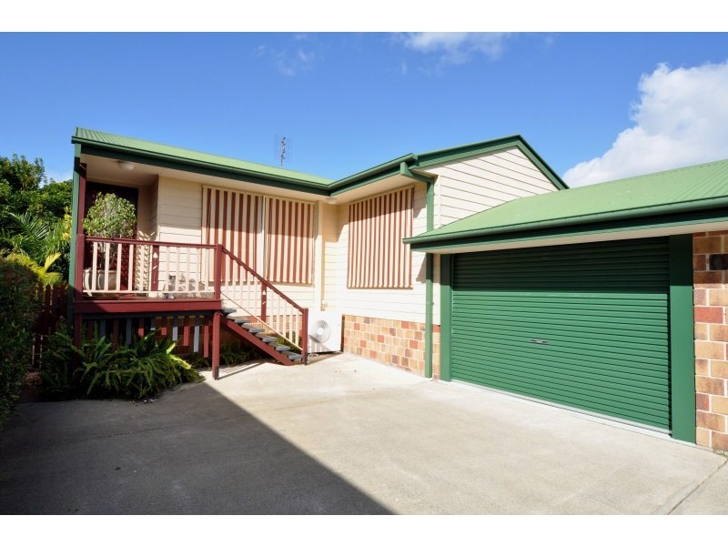 2/16 Chirn Crescent, Labrador QLD 4215